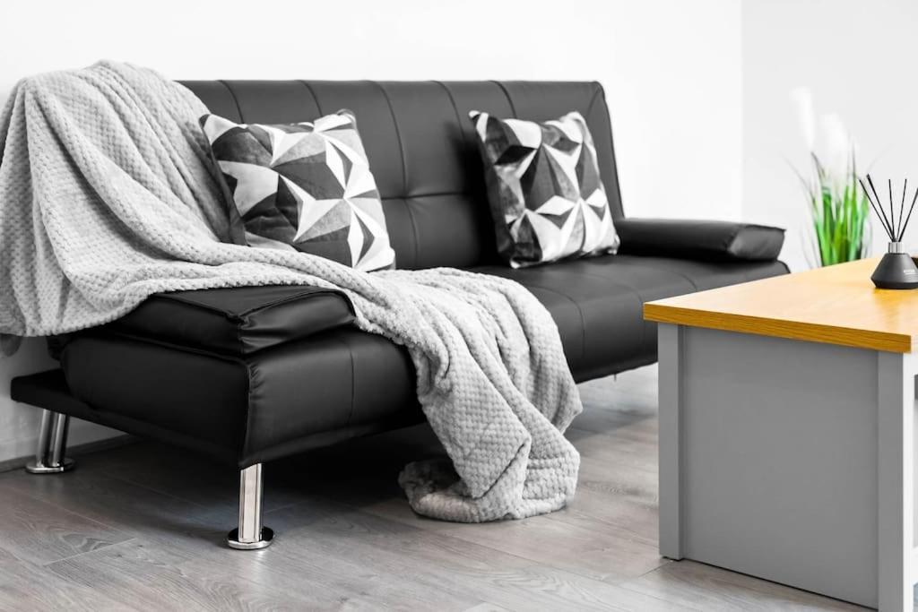 Villa Jlr,Nec,B'Ham Airport,Entire House,Wi-Fi,Netflix Birmingham Esterno foto