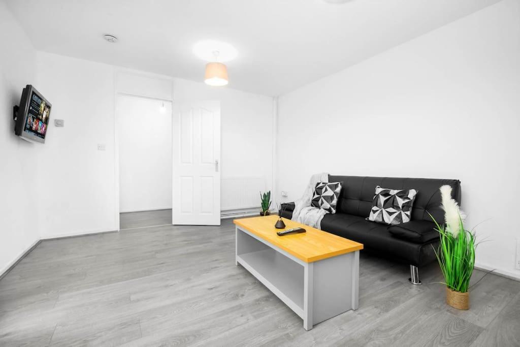 Villa Jlr,Nec,B'Ham Airport,Entire House,Wi-Fi,Netflix Birmingham Esterno foto